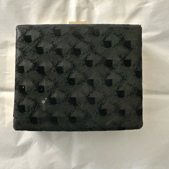 Steve Madden patterned clutch - Picture 2 of 5